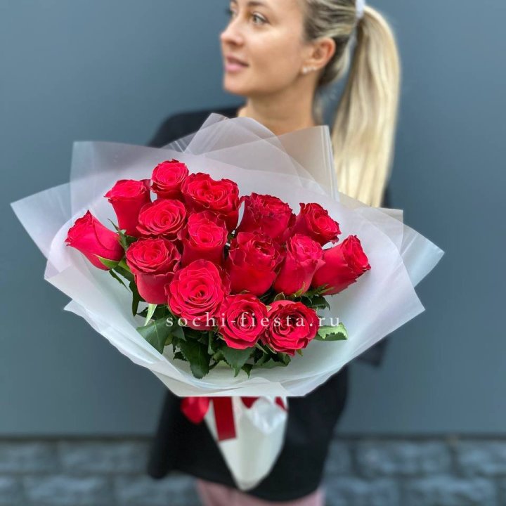 Букет из 15 красных роз  в Йошкар-Оле