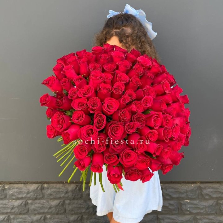 101 красная роза в Йошкар-Оле