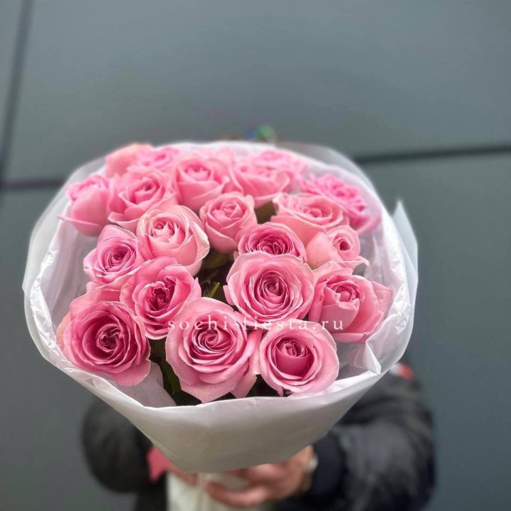 21 Розовая роза в белом в Йошкар-Оле