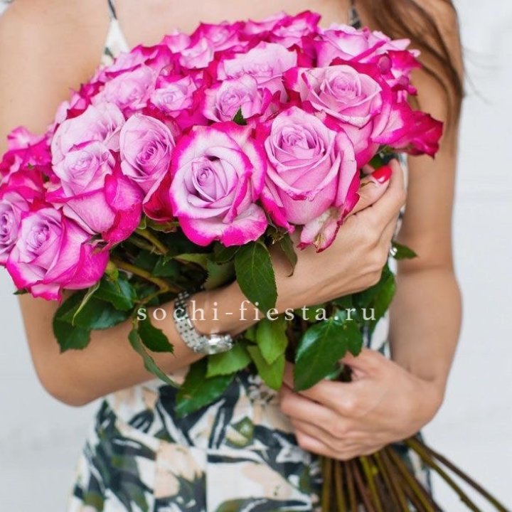 Букет высоких роз Ди перпел в Йошкар-Оле