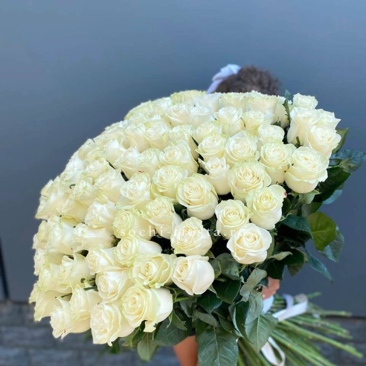 101 белая высокая роза в Йошкар-Оле
