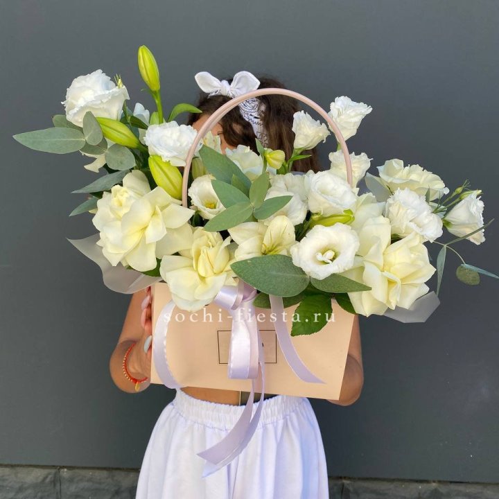 Сумочка цветов "Матина" в Йошкар-Оле
