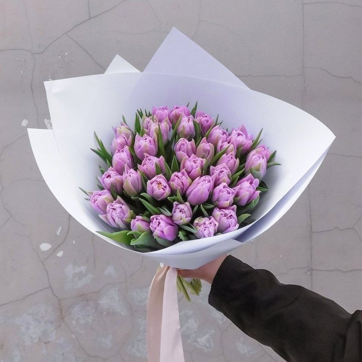 35 сиреневых тюльпанов в Йошкар-Оле