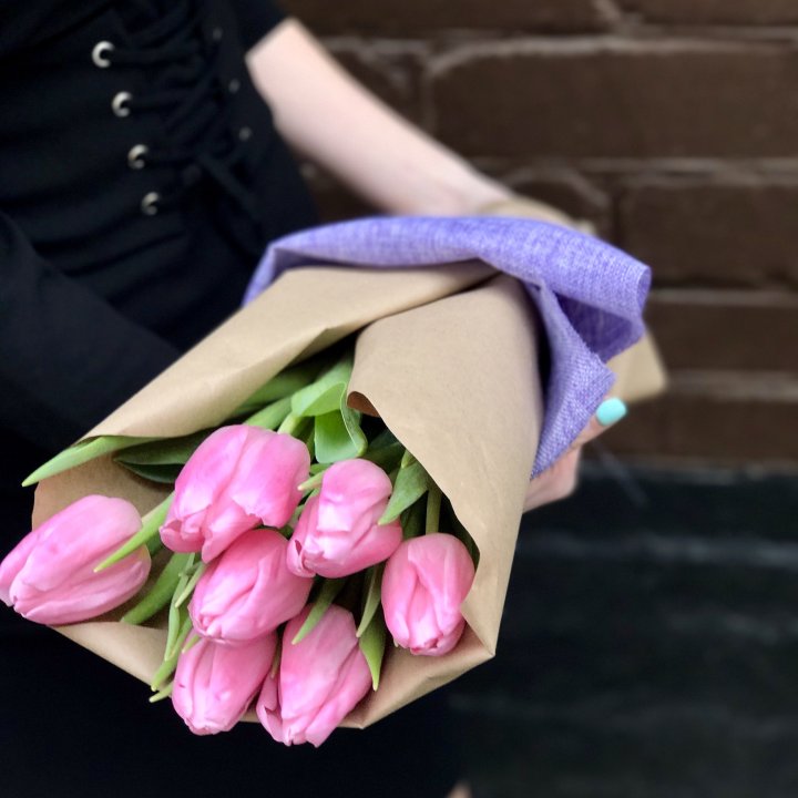 Букет розовых тюльпанов в Йошкар-Оле